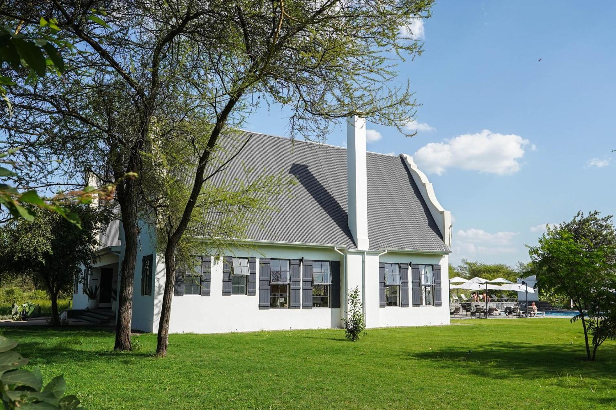 Kili Seasons Hotel Arusha Exterior photo